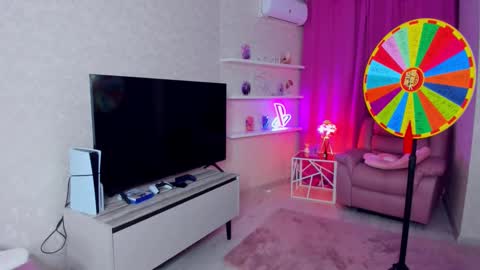 Roxy online show from 12-04-25, 08:28