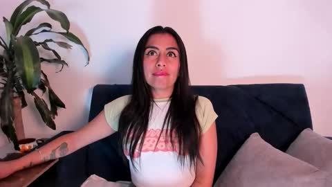 Snapshot of im_amber_ chatting on 10-27-25, 01:26 amber online show from 10-27-25, 01:26