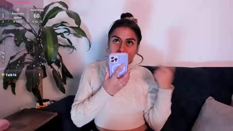 Snapshot of im_amber_ chatting on 11-06-25, 04:41 amber online show from 11-06-25, 04:41