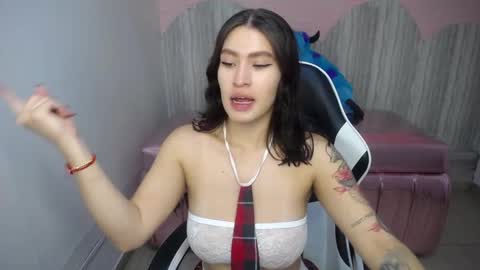 Anny online show from 10-31-25, 12:50