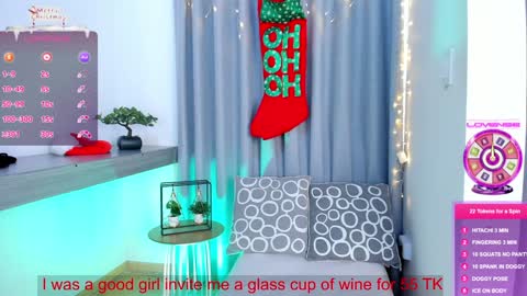 Snapshot of im_antonia chatting on 12-22-24, 03:44 LUCY online show from 12-22-24, 03:44