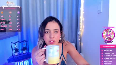 Snapshot of im_antonia chatting on 01-02-25, 06:56 LUCY online show from 01-02-25, 06:56