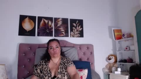 Hellen online show from 09-24-25, 09:51