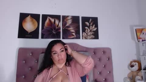 Hellen online show from 09-28-25, 04:29