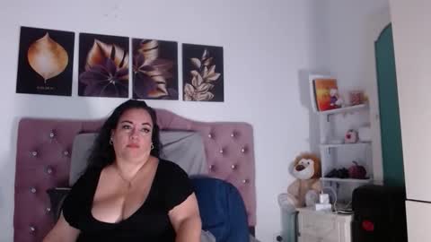 Hellen online show from 10-01-25, 06:41