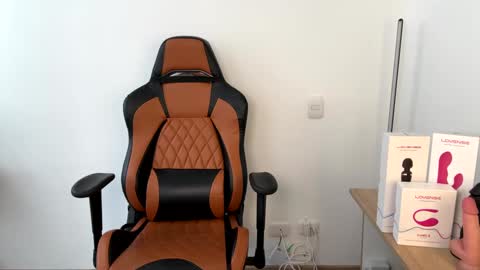 Laia online show from 02-03-25, 08:13