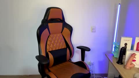 Laia online show from 02-08-25, 10:07