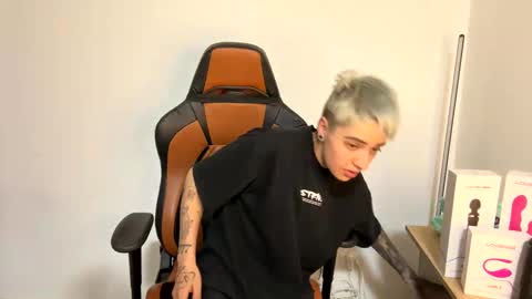 Laia online show from 02-09-25, 10:09