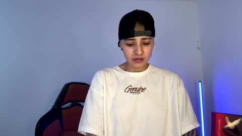 Laia online show from 02-17-25, 08:26