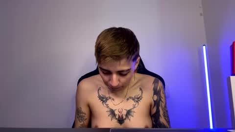 Laia online show from 02-25-25, 11:22