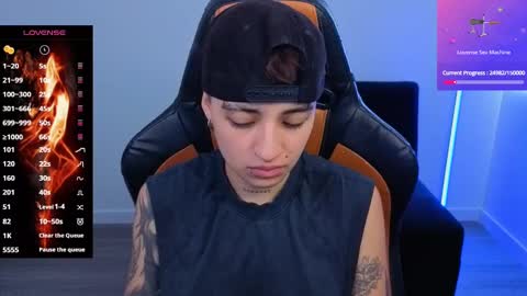 Laia online show from 09-17-25, 02:19