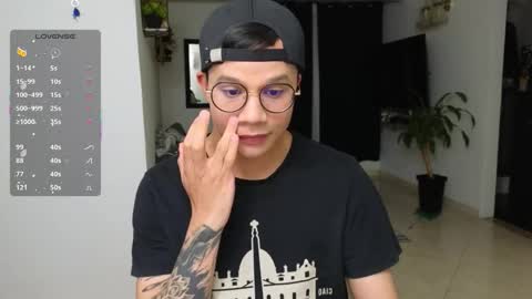 Snapshot of im_marco chatting on 02-23-26, 04:21 Marco online show from 02-23-26, 04:21