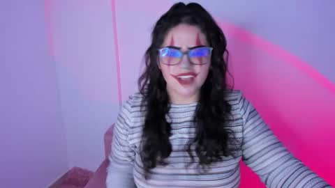 mei mei uwu online show from 10-31-25, 09:16