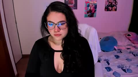 mei mei uwu online show from 12-18-25, 02:28