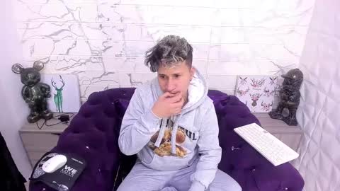 Snapshot of im_milan_rs chatting on 01-22-25, 06:42 im_milan_rs online show from 01-22-25, 06:42