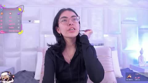 Moly  online show from 11-09-25, 03:32