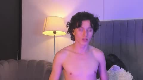 Snapshot of im_perseo_ chatting on 12-13-25, 08:47 Perseo - Help me with 50 thumbs up online show from 12-13-25, 08:47