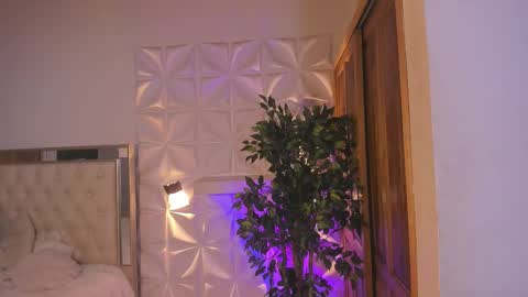 Snapshot of im_sebaslopez chatting on 11-18-25, 11:37 im_sebaslopez online show from 11-18-25, 11:37