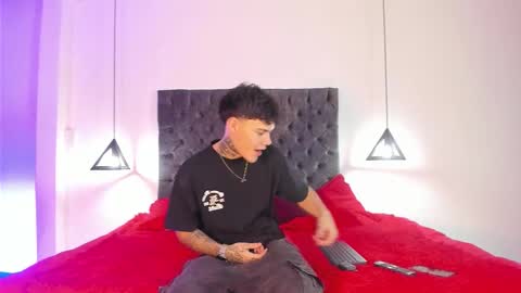 Snapshot of im_seven_ chatting on 02-27-26, 05:18 Seven online show from 02-27-26, 05:18