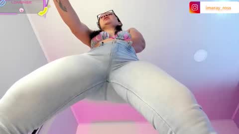 Snapshot of imaray_1_ chatting on 10-16-25, 12:06 imaray online show from 10-16-25, 12:06