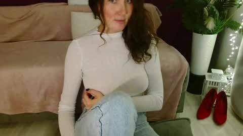 Carrie online show from 10-09-25, 02:48