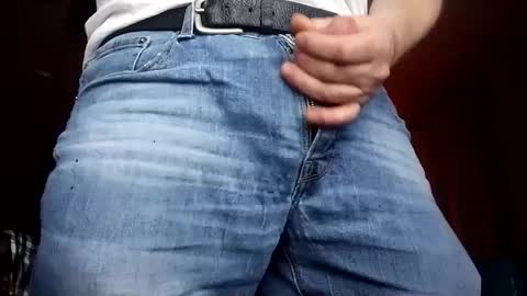 Iminyourroom online show from 12-21-24, 02:15