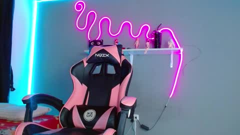 imperial_lust online show from 10-22-25, 06:57