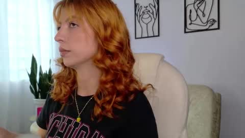 Sienna online show from 09-15-25, 08:53