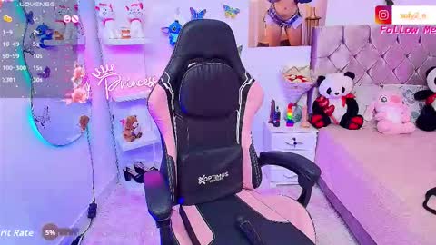 sofy online show from 11-18-25, 10:25