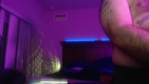 Snapshot of imthatfnguy chatting on 12-15-24, 04:18 I use to be imeverythingandnothing online show from 12-15-24, 04:18