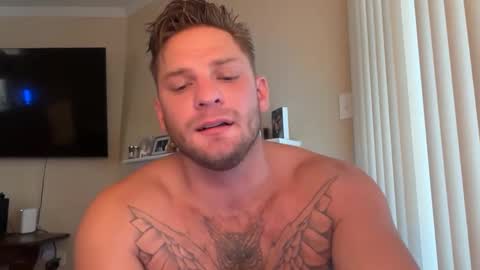 Snapshot of inamate93 chatting on 10-08-25, 02:47 Inmate1993 online show from 10-08-25, 02:47