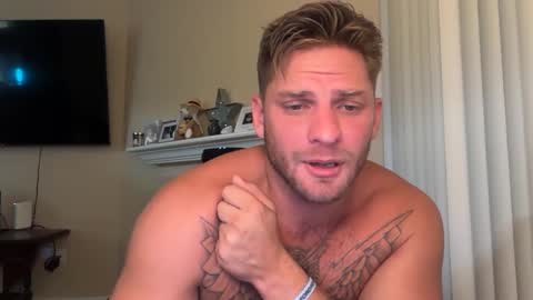 Snapshot of inamate93 chatting on 10-09-25, 02:53 Inmate1993 online show from 10-09-25, 02:53