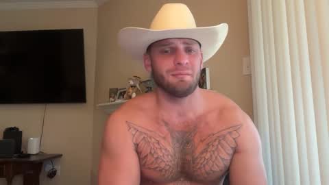 Snapshot of inamate93 chatting on 11-10-25, 10:31 Inmate1993 online show from 11-10-25, 10:31