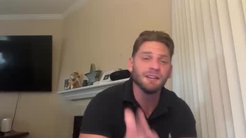 Snapshot of inamate93 chatting on 11-19-25, 02:55 Inmate1993 online show from 11-19-25, 02:55