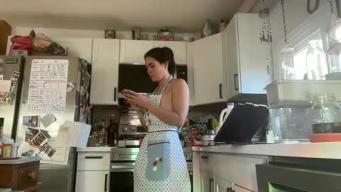 InBedWithLexi online show from 11-27-25, 07:49