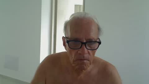 Snapshot of incendiado chatting on 10-16-25, 05:47 incendiado online show from 10-16-25, 05:47