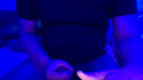 Inchesofhappiness7 online show from 11-16-25, 03:06