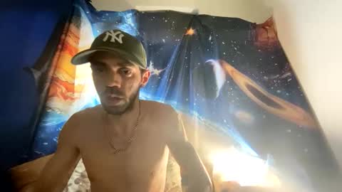 incredulous1708 online show from 10-31-25, 04:19