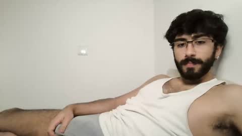 Snapshot of incubusszz chatting on 10-03-25, 01:35 incubus online show from 10-03-25, 01:35