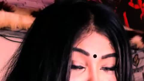 Snapshot of indian_dreamgirl chatting on 10-11-25, 02:26 Bella Ambrosia online show from 10-11-25, 02:26