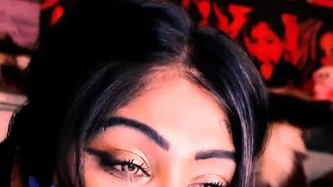 Snapshot of indian_dreamgirl chatting on 10-25-25, 04:09 Bella Ambrosia online show from 10-25-25, 04:09