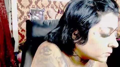 Snapshot of indiancatz2 chatting on 11-05-25, 01:00 anusha online show from 11-05-25, 01:00