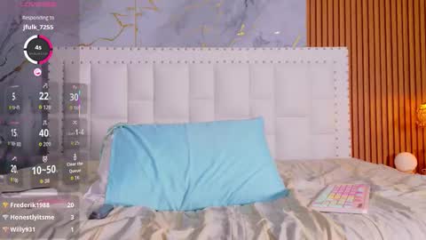 LITTLE AINHOA  online show from 10-15-25, 08:09