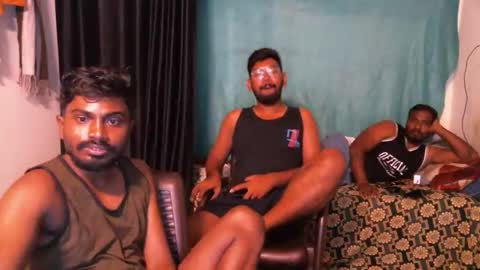 Snapshot of indiandesiguys2023 chatting on 09-18-25, 05:59 indian guys for you online show from 09-18-25, 05:59