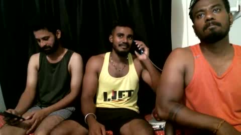 Snapshot of indiandesiguys2023 chatting on 09-25-25, 06:39 indian guys for you online show from 09-25-25, 06:39
