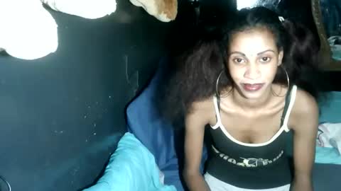 Snapshot of indianqueen5 chatting on 11-13-25, 08:08 indianqueen5 online show from 11-13-25, 08:08