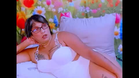 roxy online show from 10-14-25, 06:52