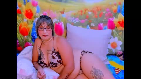 roxy online show from 10-17-25, 08:11