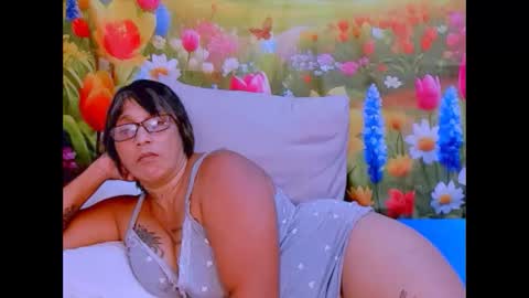 roxy online show from 11-11-25, 07:14