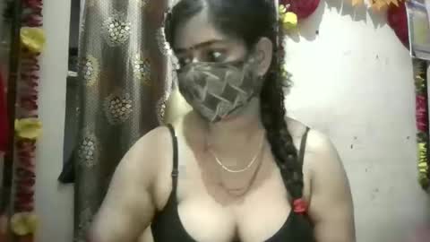 indiansexyqueen online show from 12-17-25, 10:05